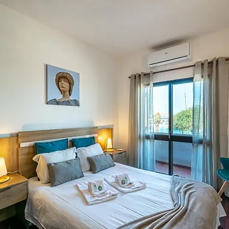 Beguest Luci View *